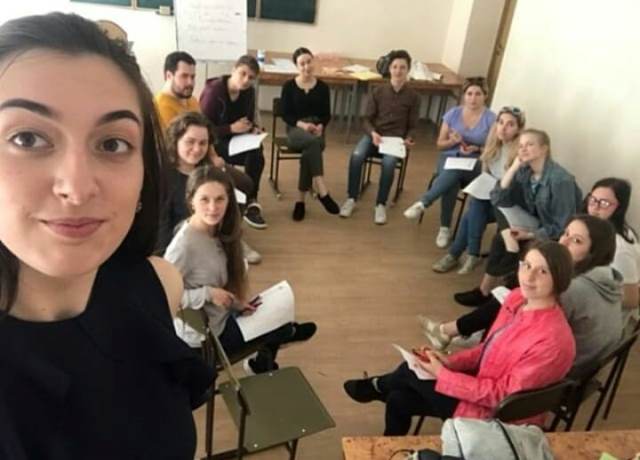 Знайомство учасників